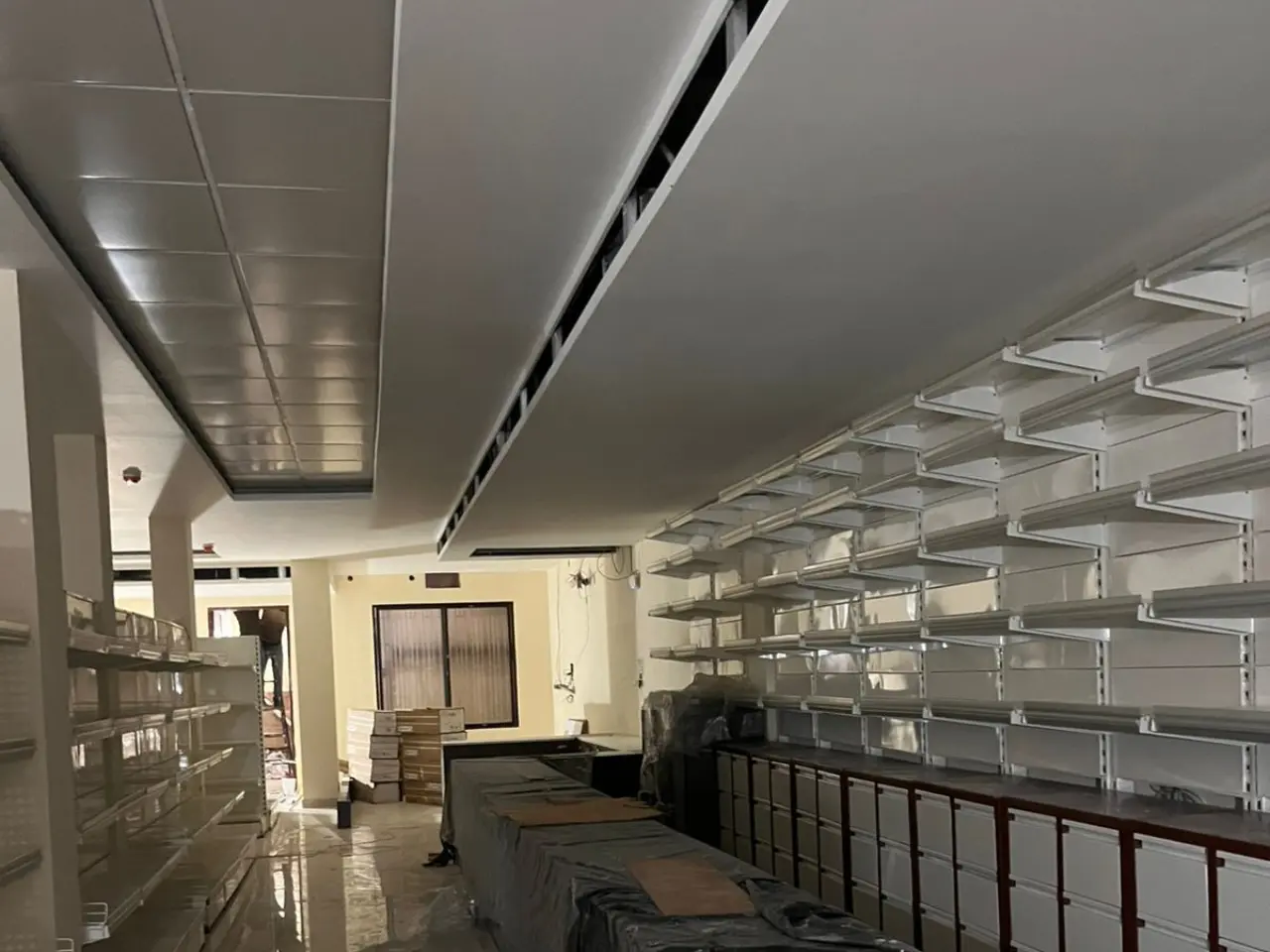 135214259_best-display-racks-for-medical-shop-Varanasi.webp