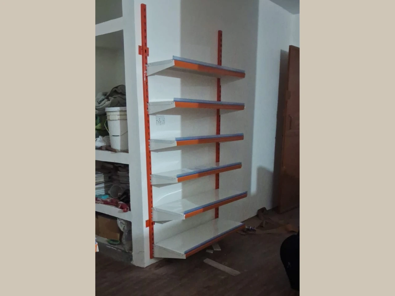 294474122_wall-channel-rack-Ghaziabad.webp