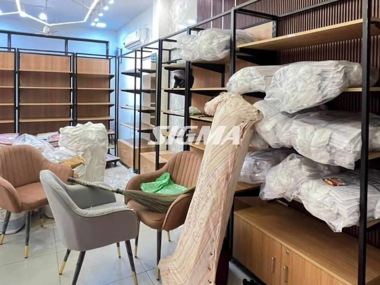 377240642_Wooden-garment-Racks-Jaipur2.webp