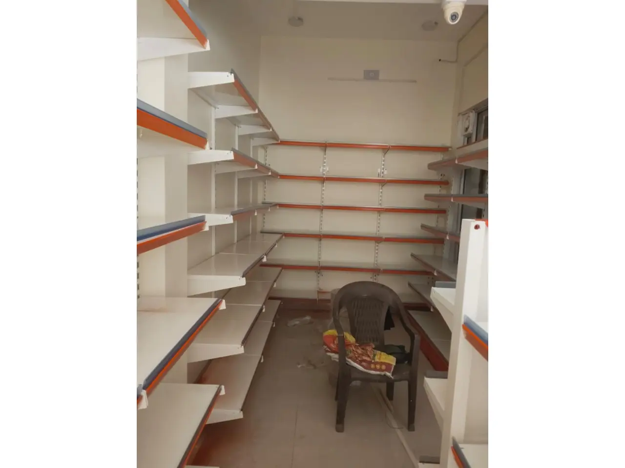 390179951_display-racks-Installation-Bihar.webp