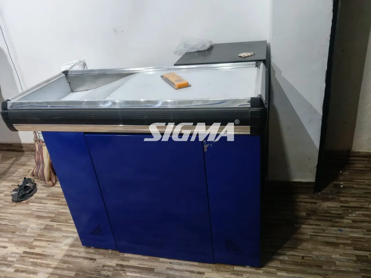 411584355_premium-display-Racks-Daltonganj12.webp