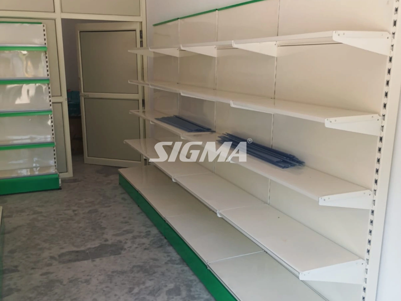 471916813_best-Supermarket-Display-Racks-Meerut.webp