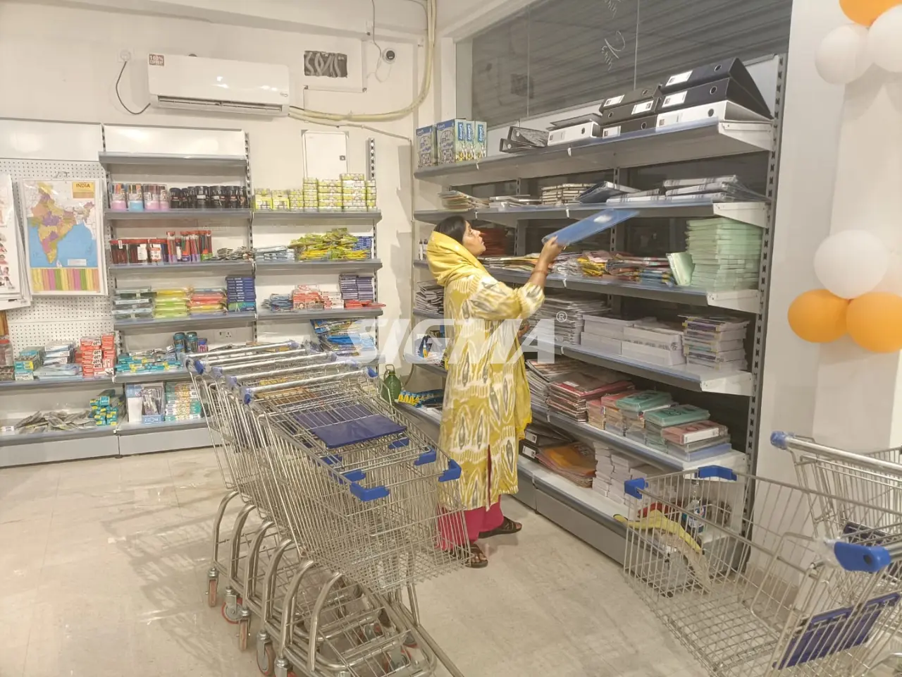 684661561_customized-display-Racks-Amethi.webp