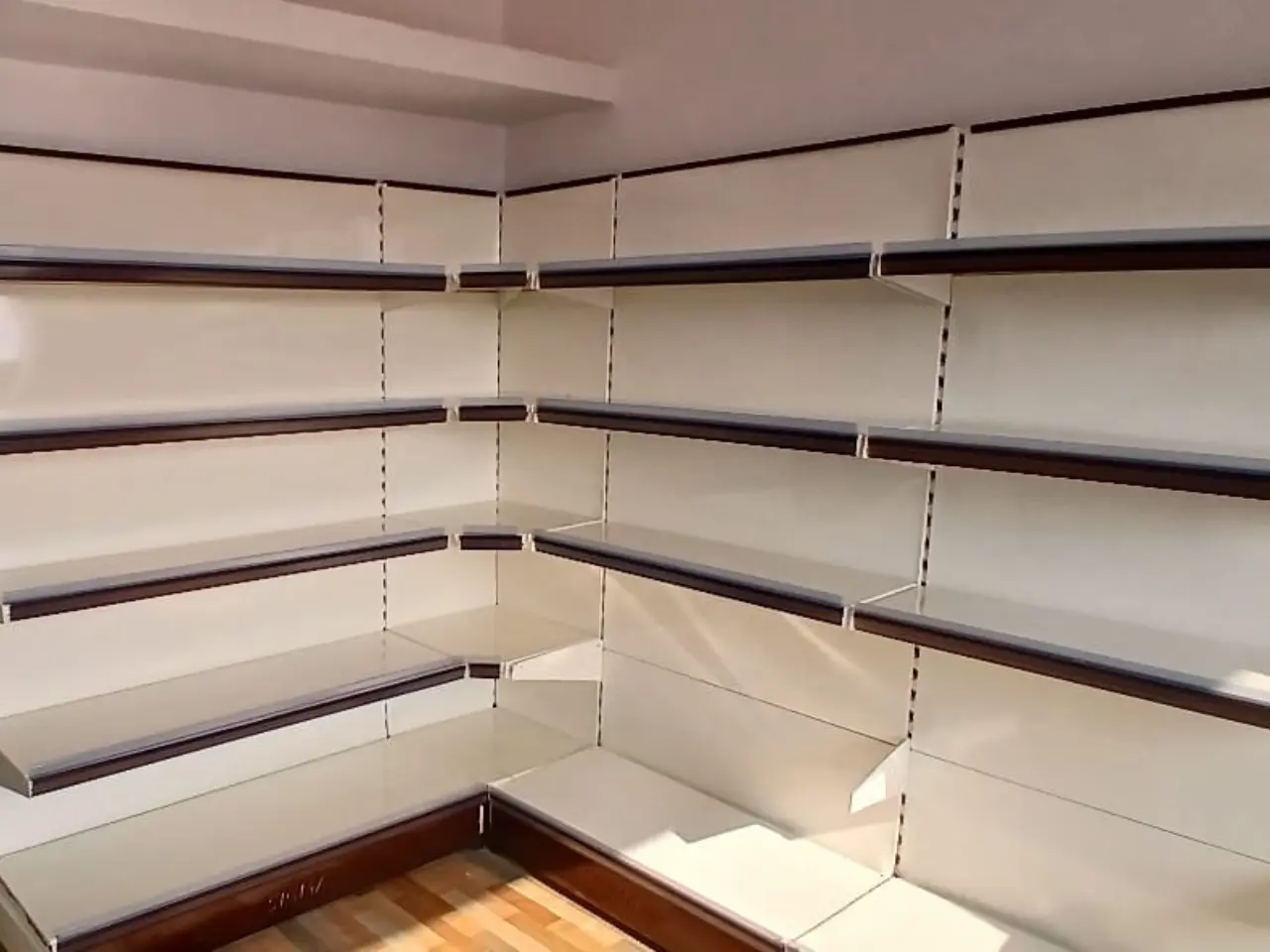 725114547_corner-display-racks-Installation-Ranchi.webp